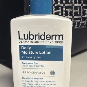 Lubriderm Daily Moisture Lotion for Normal to Dry Skin 177ml