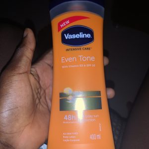 Vaseline Intensive Care Even Tone Body Lotion With (Spf 10) 400ml