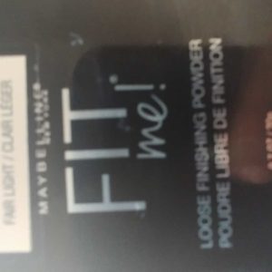 Maybelline Fit Me® Loose Finishing Powder 10 FAIR LIGHT-20g