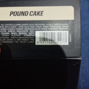 Huda Beauty Loose Baking & Setting Powder POUND CAKE